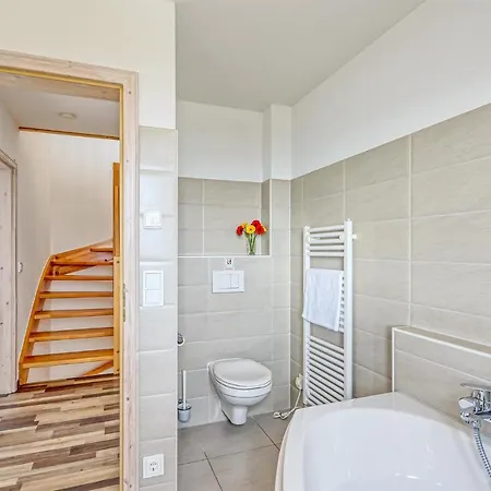 Weisse Strandvilla 56a