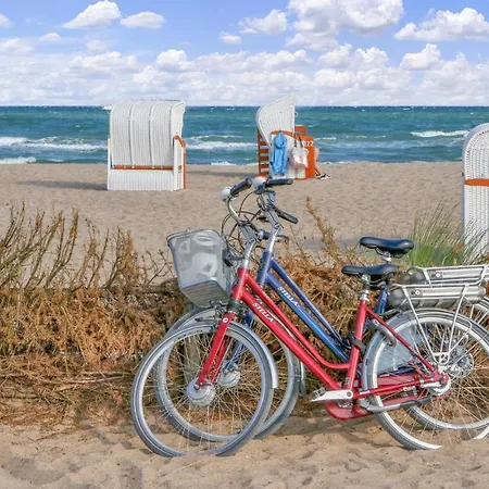 Weisse Strandvilla 56a בית נופש *