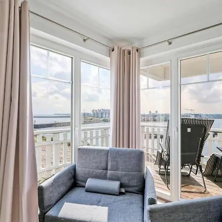 Weisse Strandvilla 56a