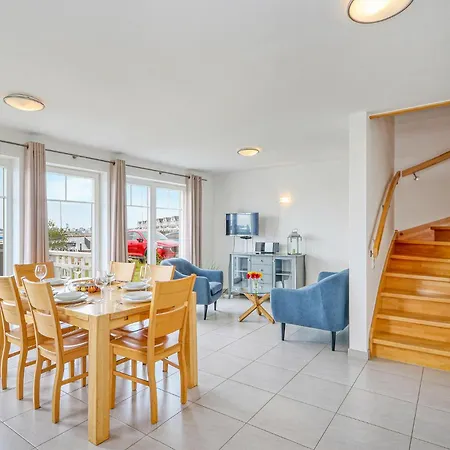 Weisse Strandvilla 56a