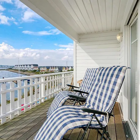 Weisse Strandvilla 56a בית נופש *