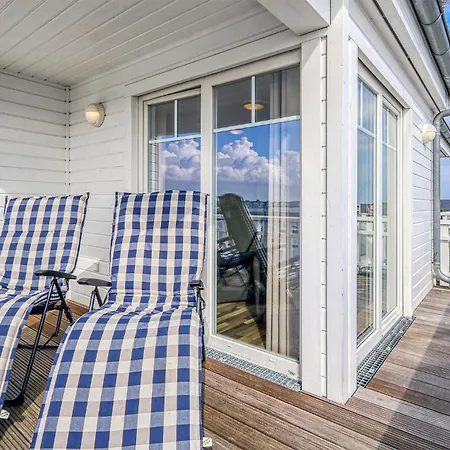 Weisse Strandvilla 56a בית נופש